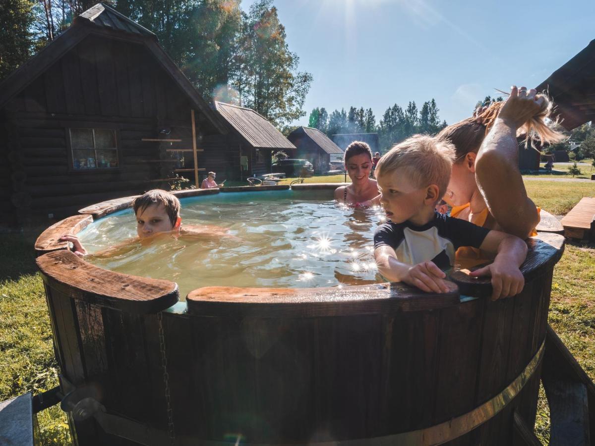 Metsaluige Turismitalu Hotel Kabli Buitenkant foto